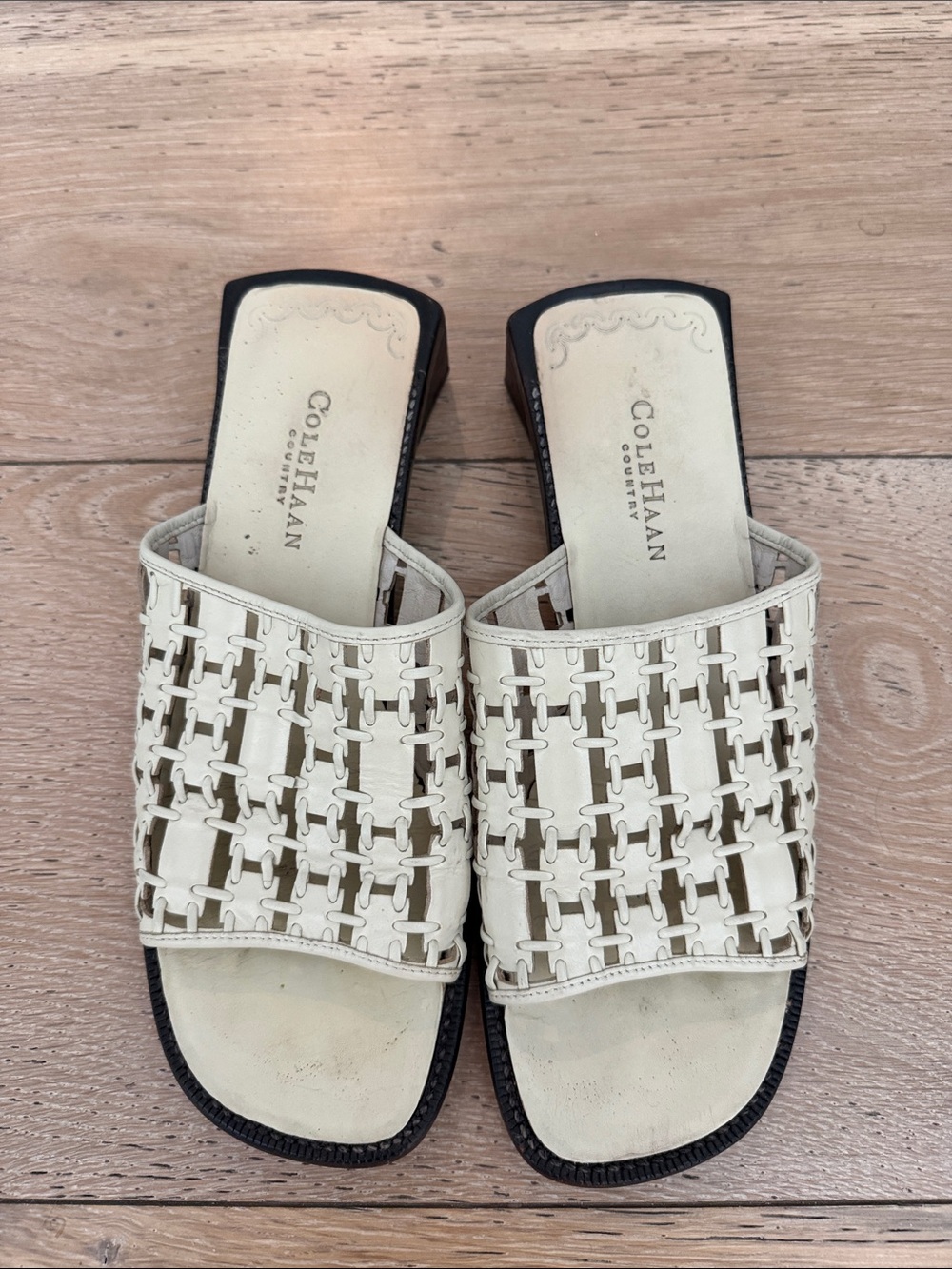 Cole Haan Cream Woven Leather Slide Mules Women’s size 8.5